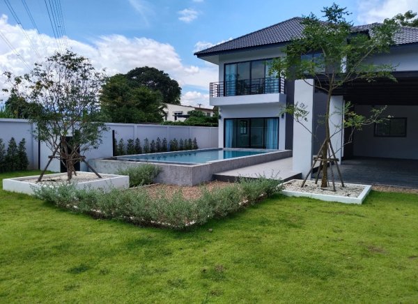 Zenith: Luxury Smart Villa Chiang Mai For Sale