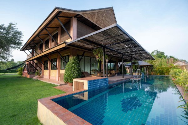 3 House Compound in San Sai