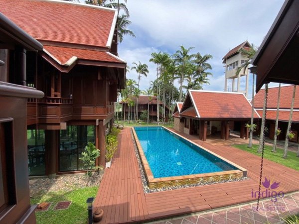 Stunning 6-Bedroom Teakwood Mansion fully furnished and in pristine condition in San Phranet, Chiang Mai