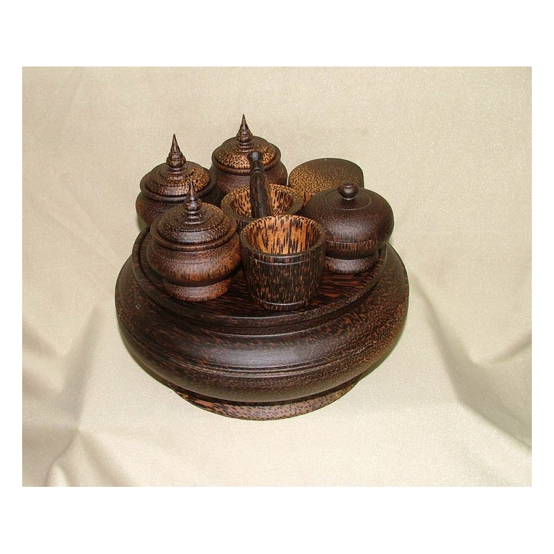 Palmyra-made betel box set