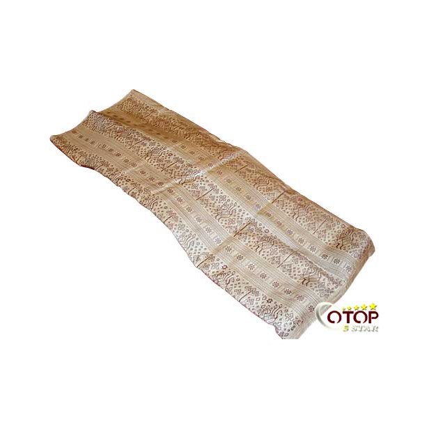 Phrae Wa Silk Garment