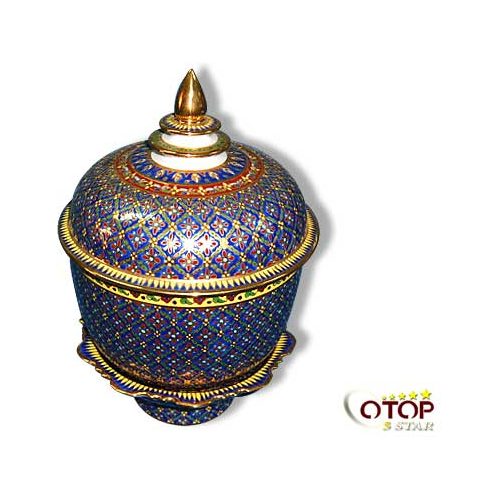 Polychrome Chinaware