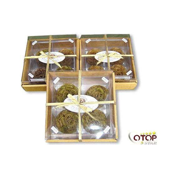 “Som Chan” Dried Banana Rolls