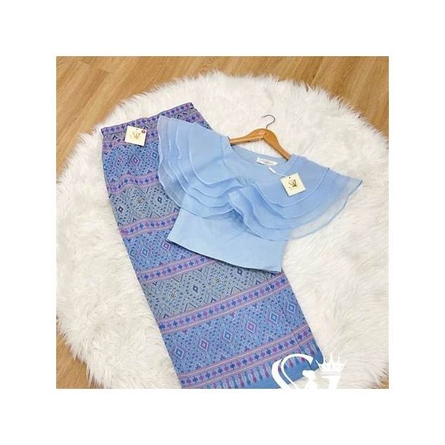Women's Ready-to-Wear Outfit