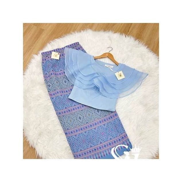 Women's Ready-to-Wear Outfit
