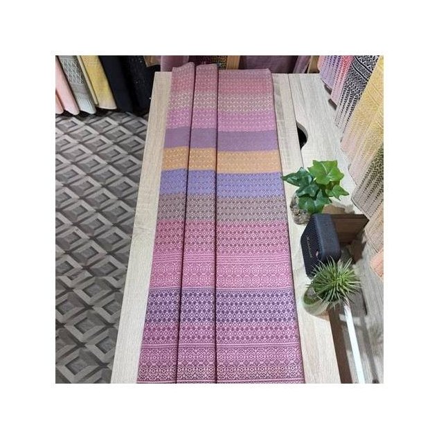 Kaeo Kalong Pattern Brocade Silk