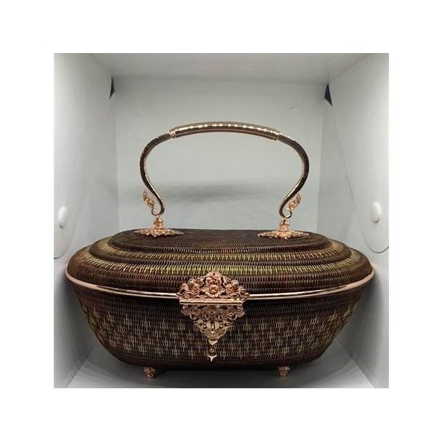 Yan Lipao Woven Handbag