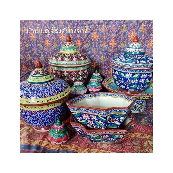 Benjarong Lidded Bowl Set