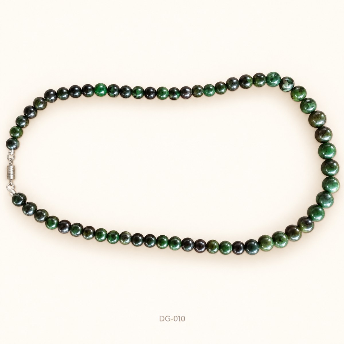 Deep Green Jade Necklace with Graduated Beads