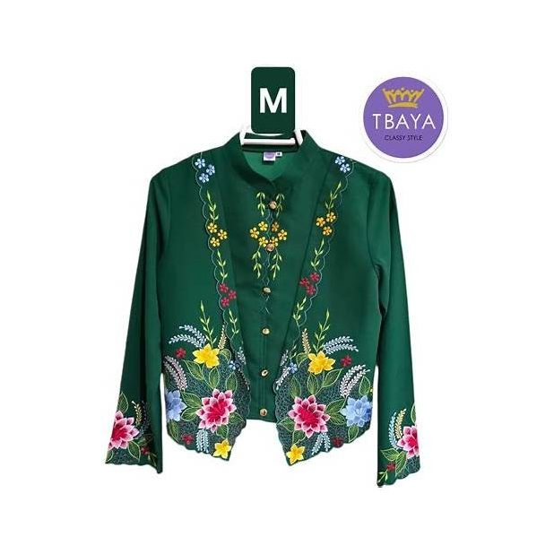 Embroidered Baba Kebaya Jacket