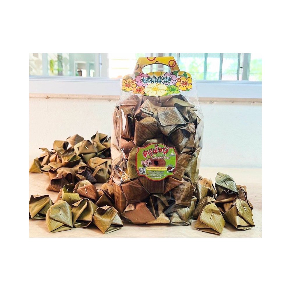 Khru Noi Coconut Toffee (Kalamae)
