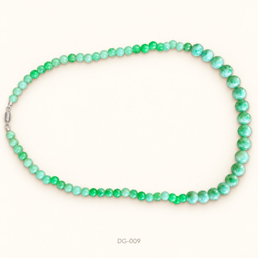 Light Green Jade Necklace with Graduated Beads