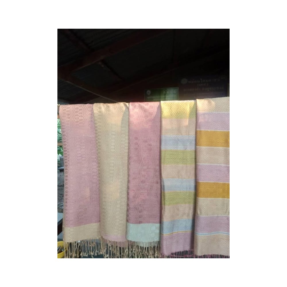 Silk Pha Khao Ma