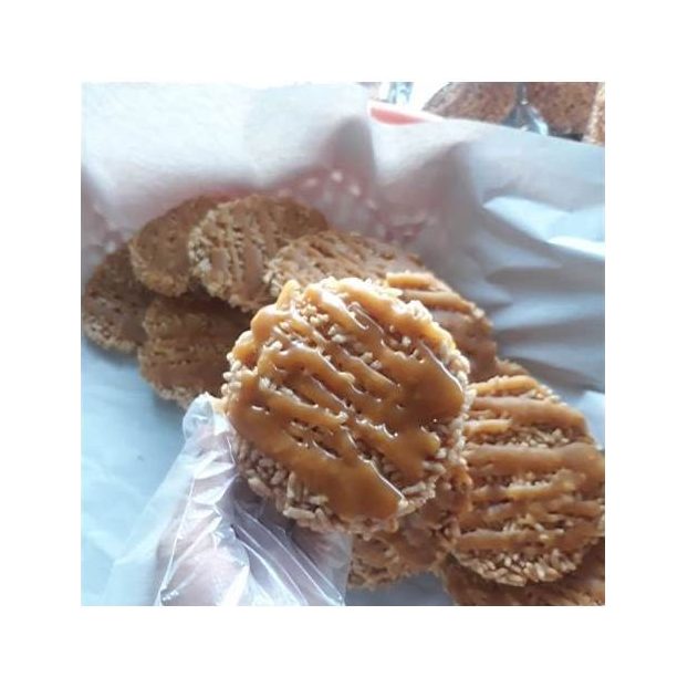 Watermelon Rice Crackers (Khao Taen)