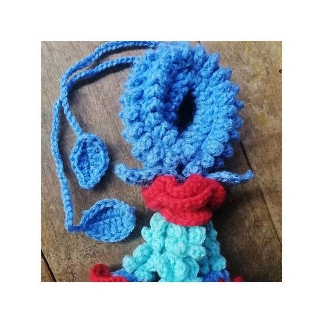 Yarn Flower Garland