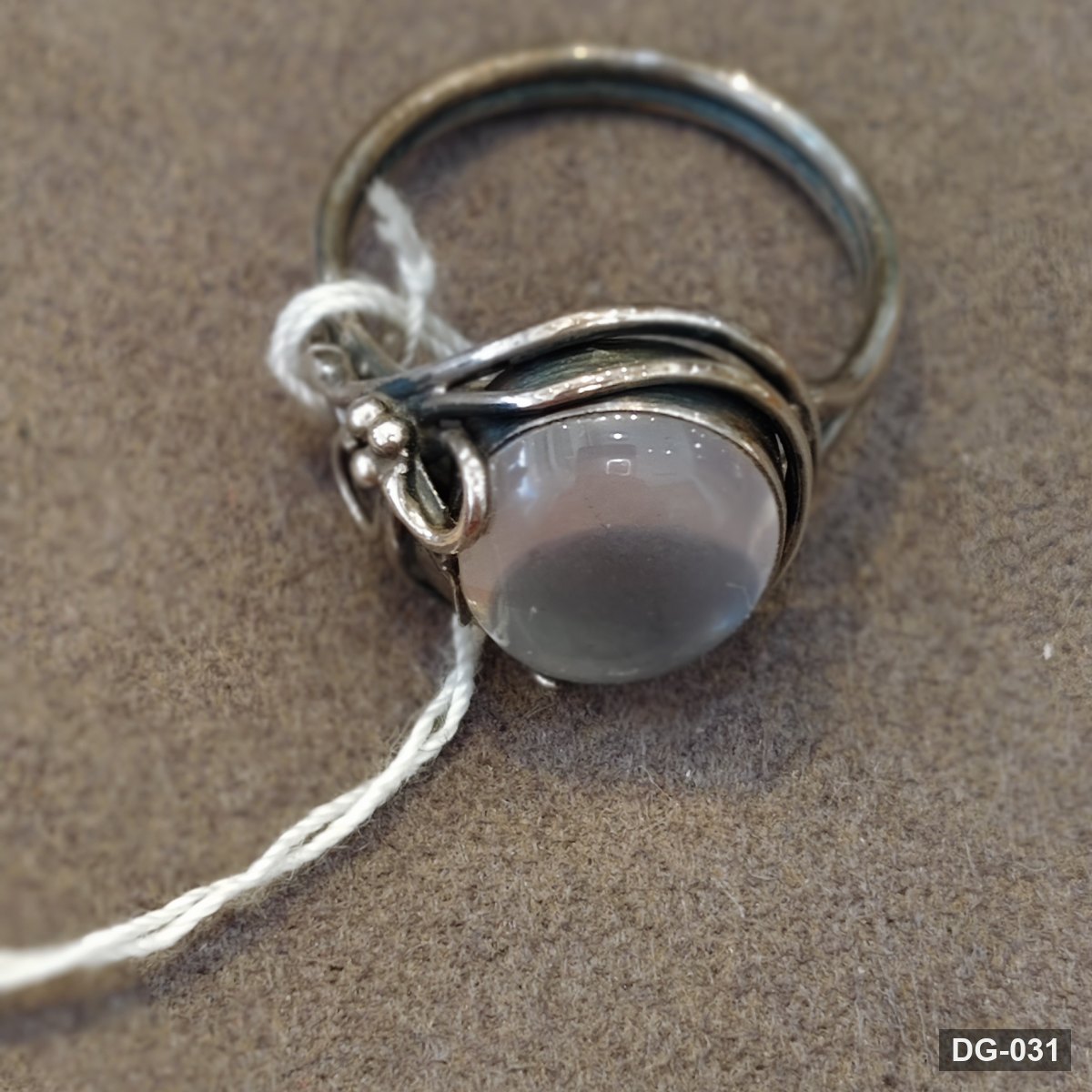 Pale Pink Quartz Ring in 925 Sterling Silver