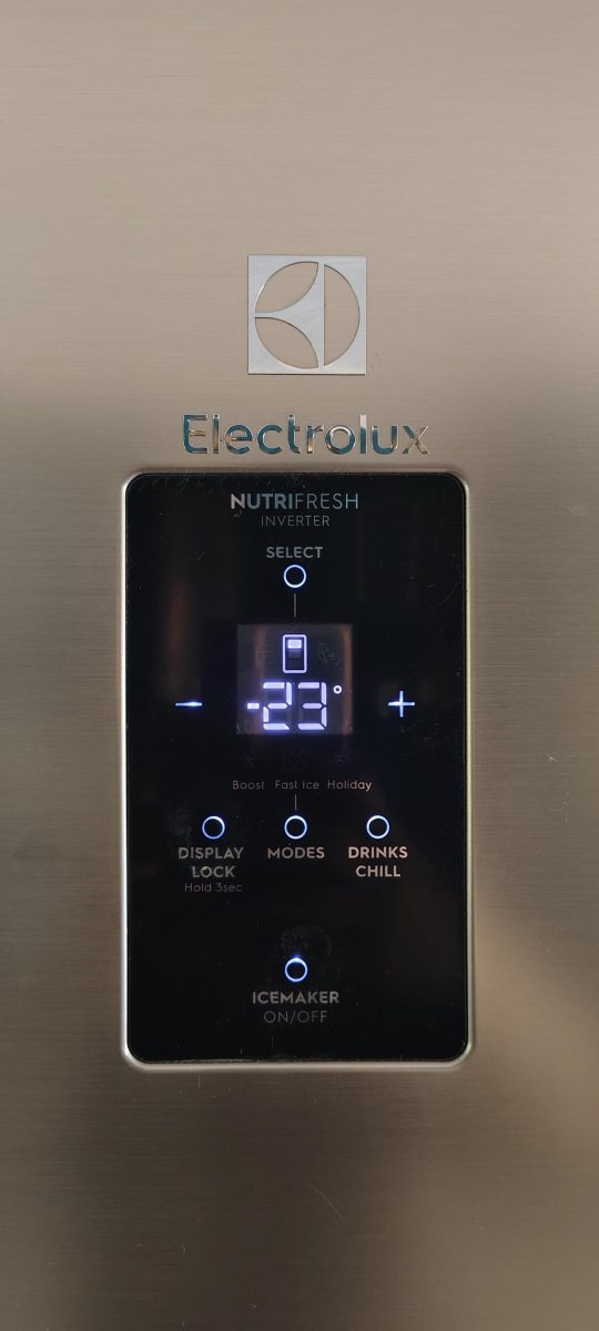 Refrigerator Electrolux Ultimate Taste Rose Gold