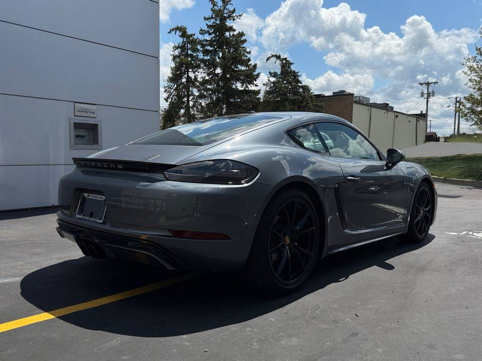 2025 Porsche 718 Cayman