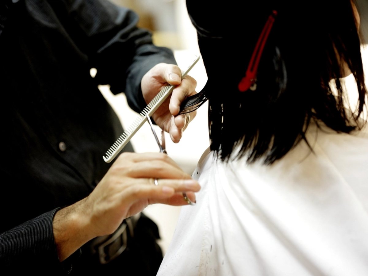 Women's Haircut & Blow-dry