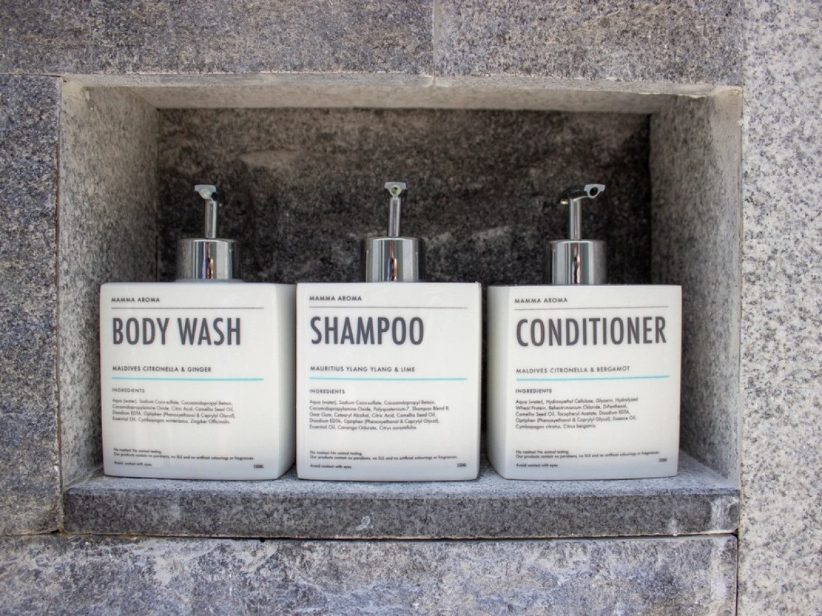 Shampoo, Conditioner & Body Wash Set 3 x 300 ml