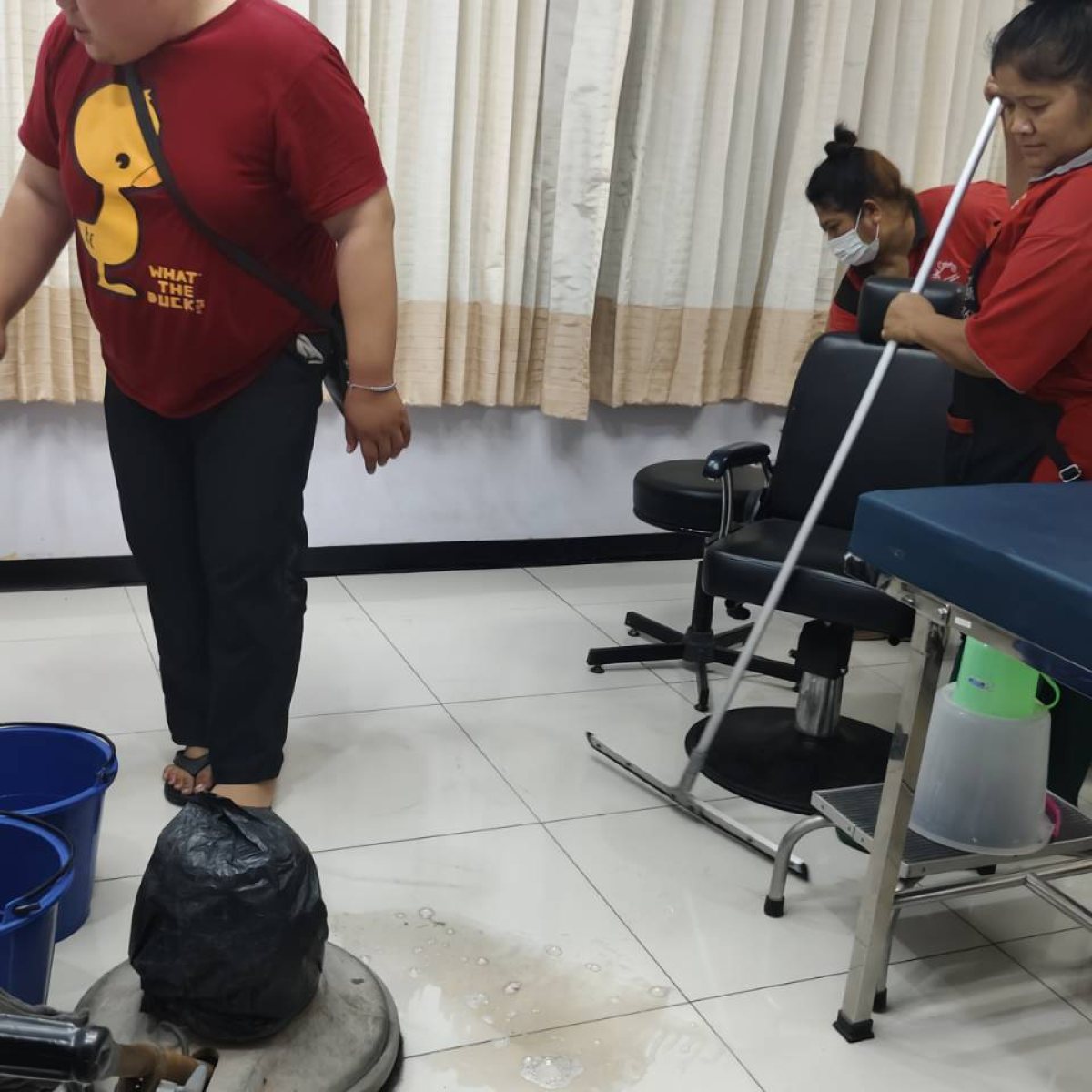 Machine scrubbing in a clinic