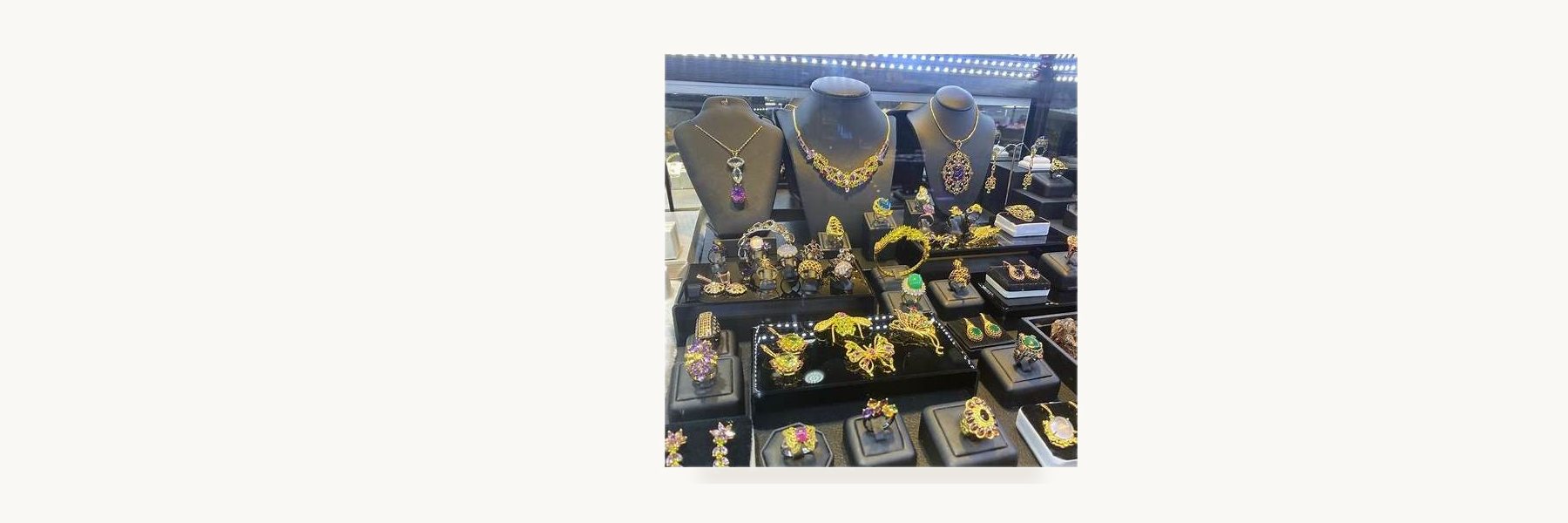 Chayada Gems