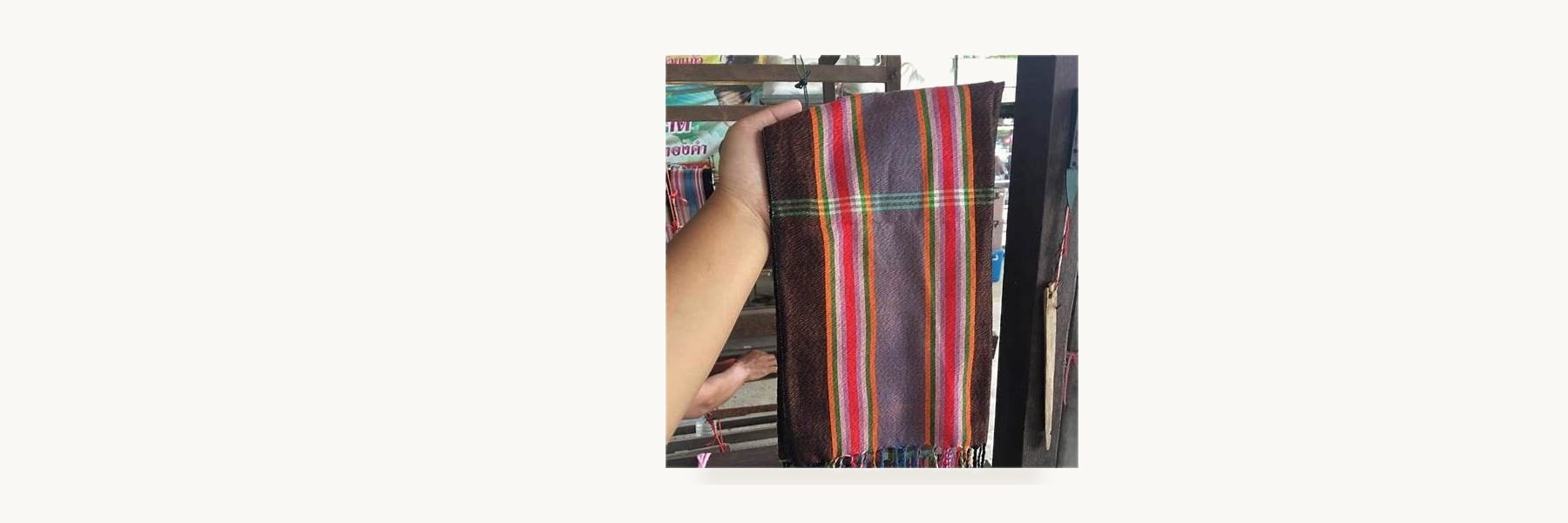 Tai Dam Weaving Group