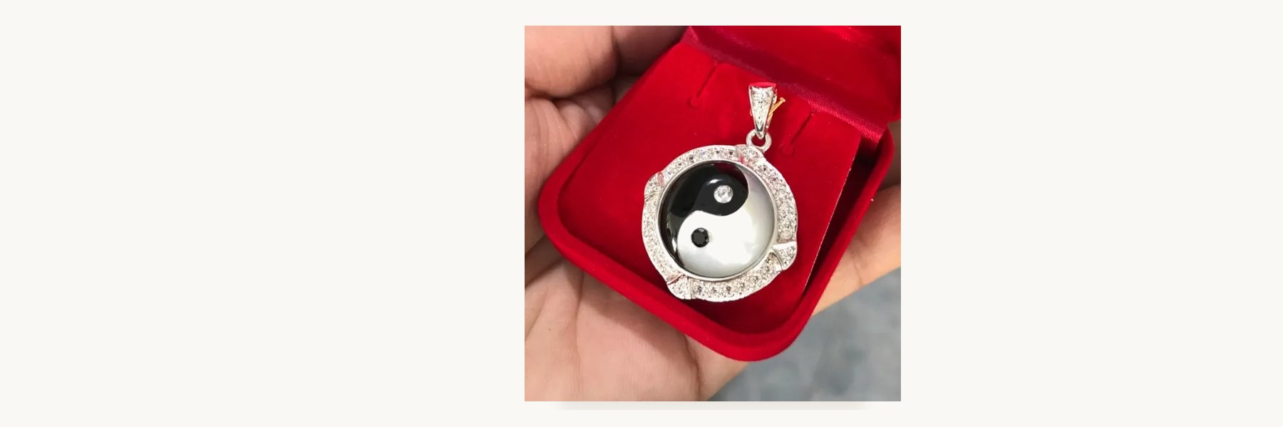 Anantaphon Phloi Kan Onyx Center