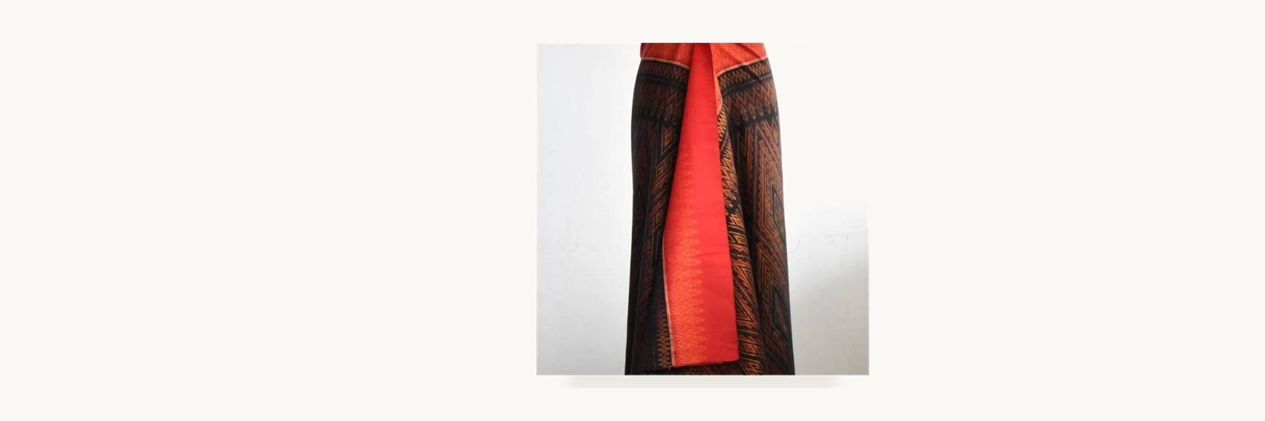 Ban Sa Tako Silk Weavers