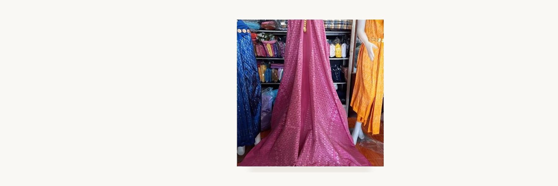 Ban Non Muang Village 10 Silk Weavers