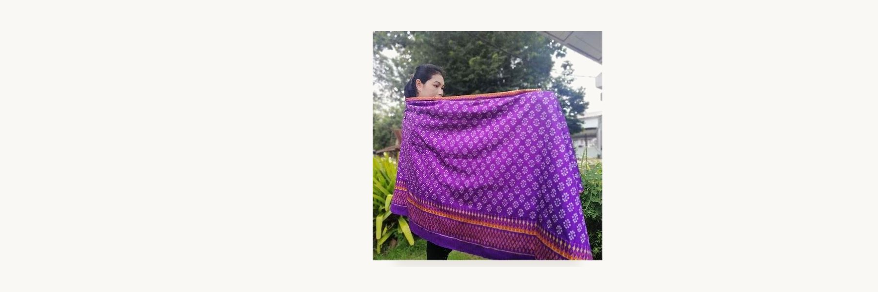 Sadao Village 9 Silk Weavers