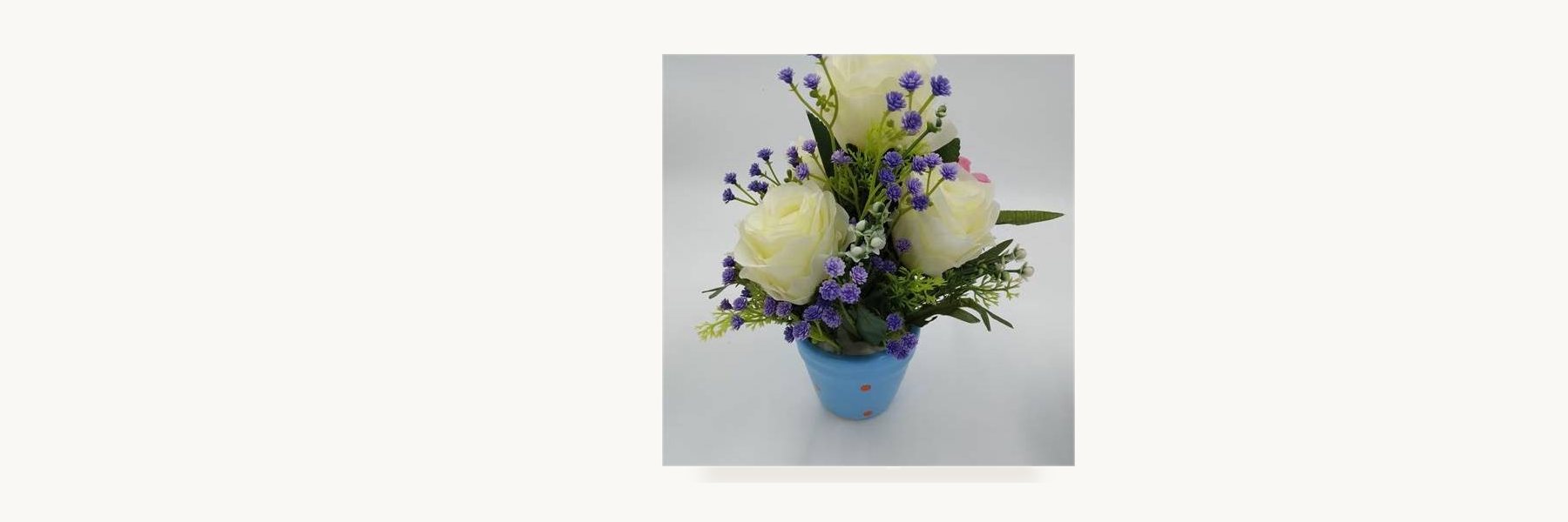 Tuean Khanueng Artificial Flowers