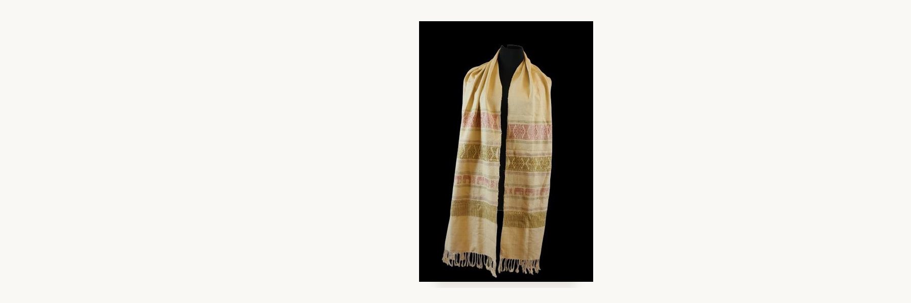 Ban Huai Khian Silk Weavers